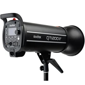 Жоғары жылдамдықты Godox QT1200IIM студиялық жарқылдағы (1200 Дж) фото